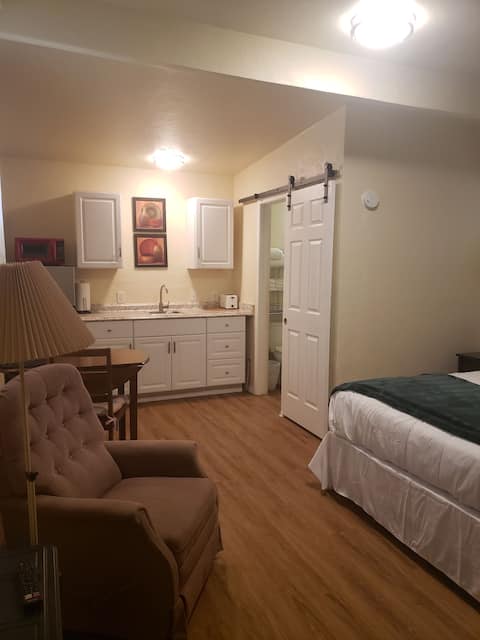 Successful Airbnb property: The quiet place to stay. in Fortuna Foothills