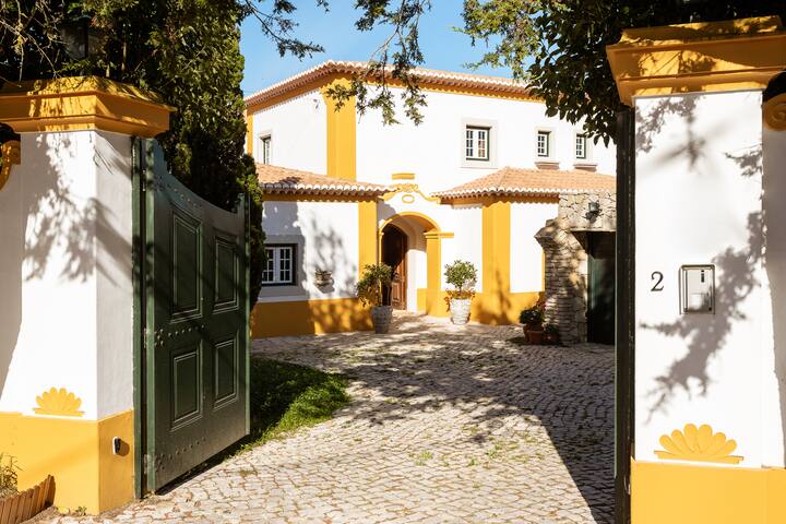 Writer’s Cottage – Luxury Home Inspiration gallery image 5