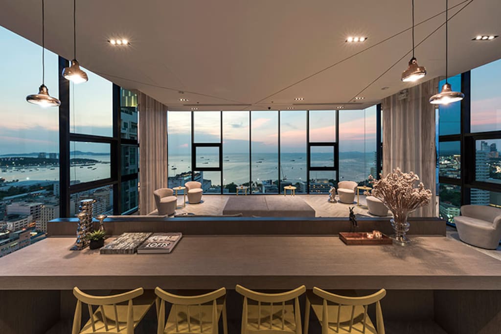 Day lounge, building B roof top