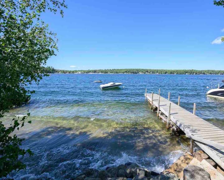 10 Best Lakefront Cabins Near Lake Winnipesaukee, New Hampshire