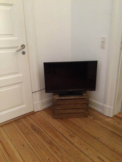 TV