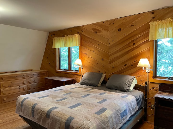 Chambre principale avec lit King Size au 2e étage