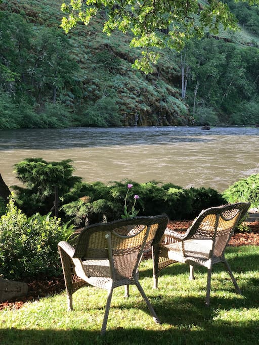 Start your day on the River!