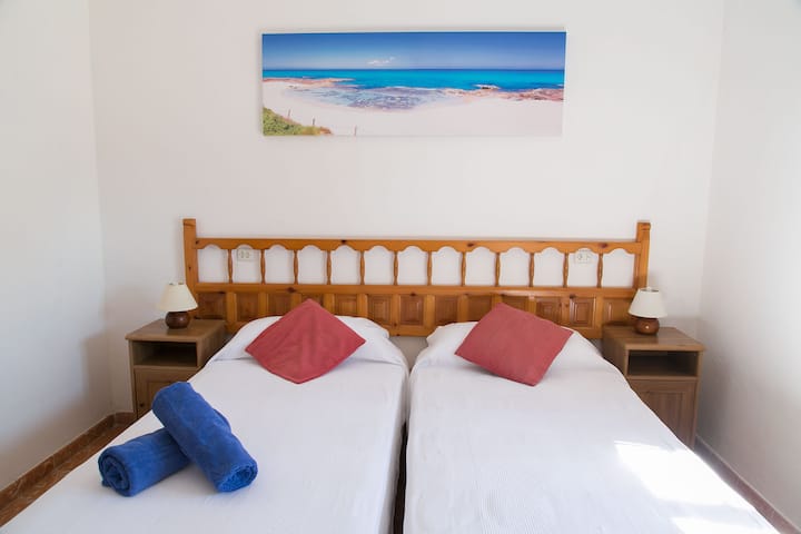 Rental unit in Sant Ferran de Ses Roques · 2 bedrooms · 4 beds · 1 bath