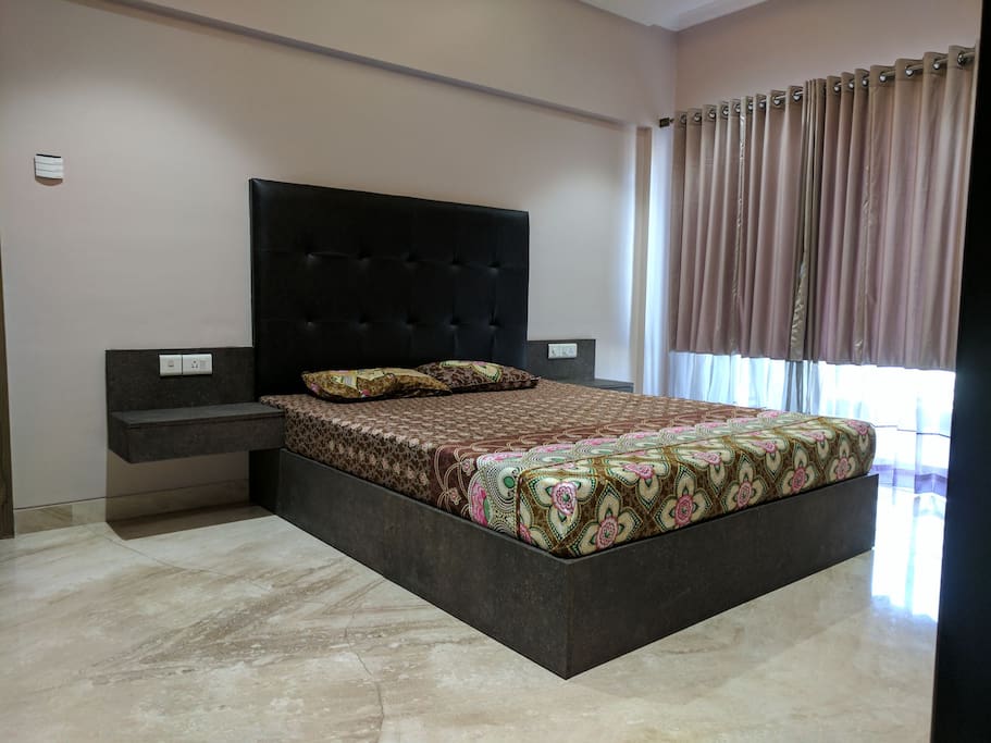 Bedroom (View 2)