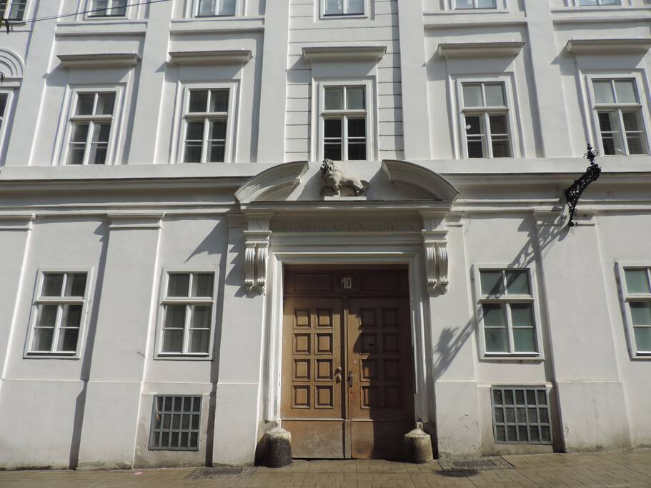 Eingang - Entrance Myrthengasse