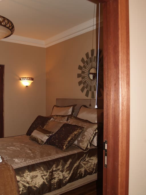 Queen Bedroom 2