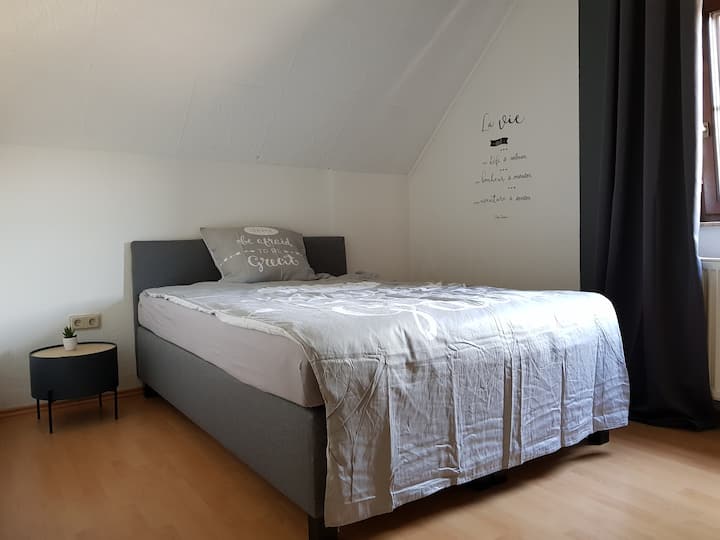 Chumba cha 2 cha kulala chenye kitanda 140x200.
Chumba cha kulala 2.