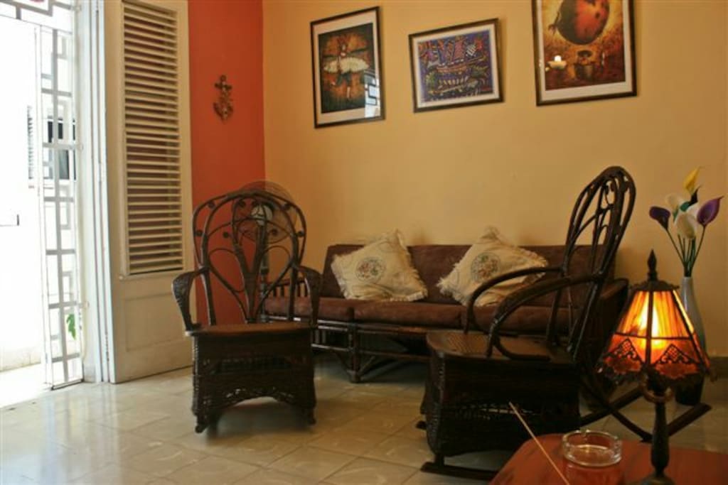 You will enjoy the coziness of the apartment. You will enjoy the nice breeze coming into the living room from the balcony.