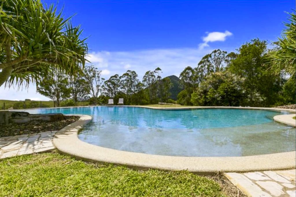 Private resort style pool overlooking Mount Cooroy
