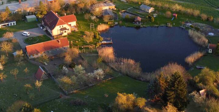 Landhaus am Teich 1 Apartments for Rent in Lohmen, Mecklenburg