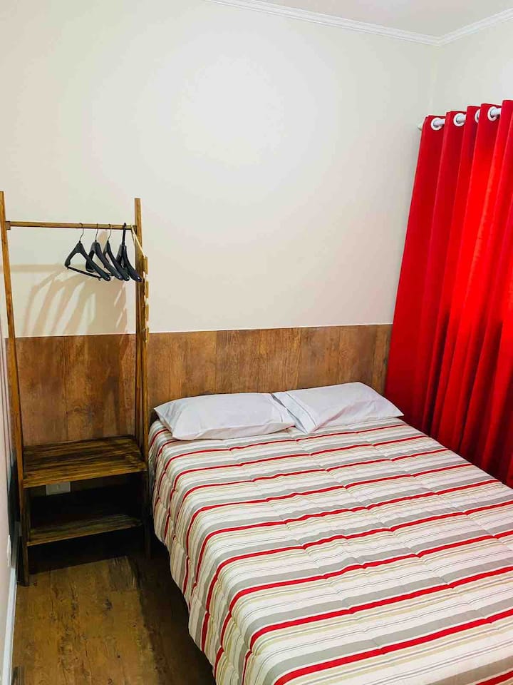 أجنحة بسيطة واحدة