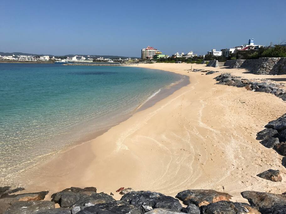 目の前の海
Sea near the guest house.