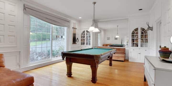 Stunning Oceanfront Family/executive Retreat - Sands Beach Club Sea Bright