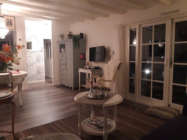 Chalet Onder De Kastanjes.
Maximaal 2 Personen. - Bergen, Niederlande