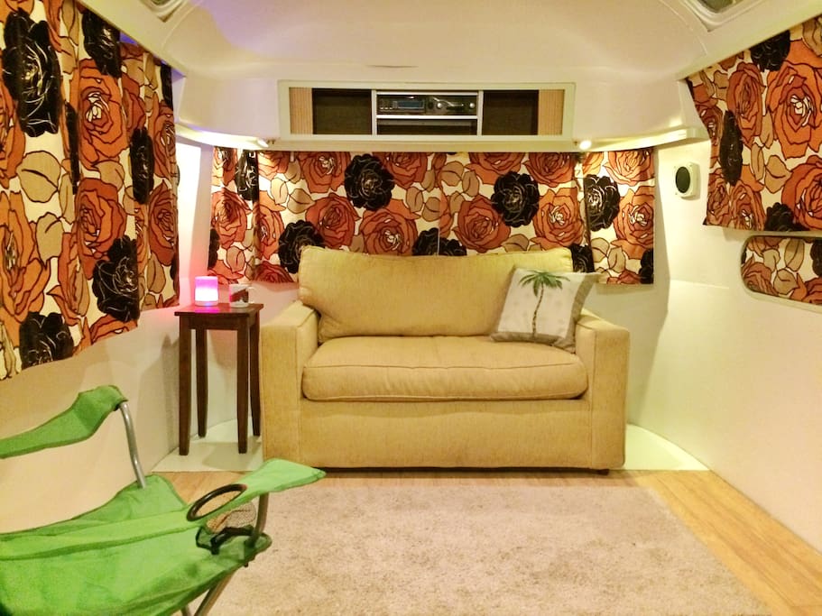 Lounge area and hide-a-bed..