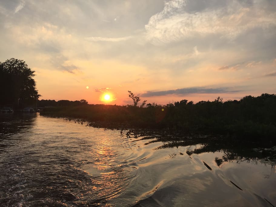 Beautiful Sunsets on Coldwater Lake.