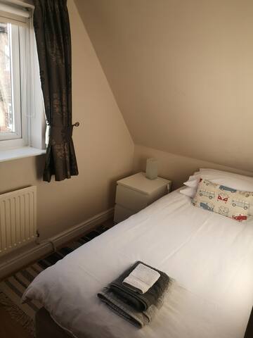 Airbnb Talbot Green Vacation Rentals Places To Stay Wales