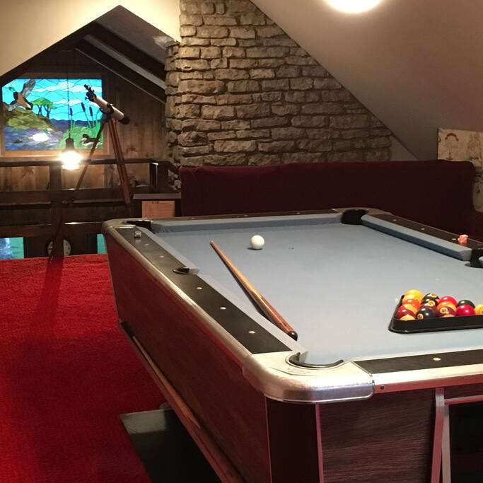 Loft with Pool Table and Ping Pong option