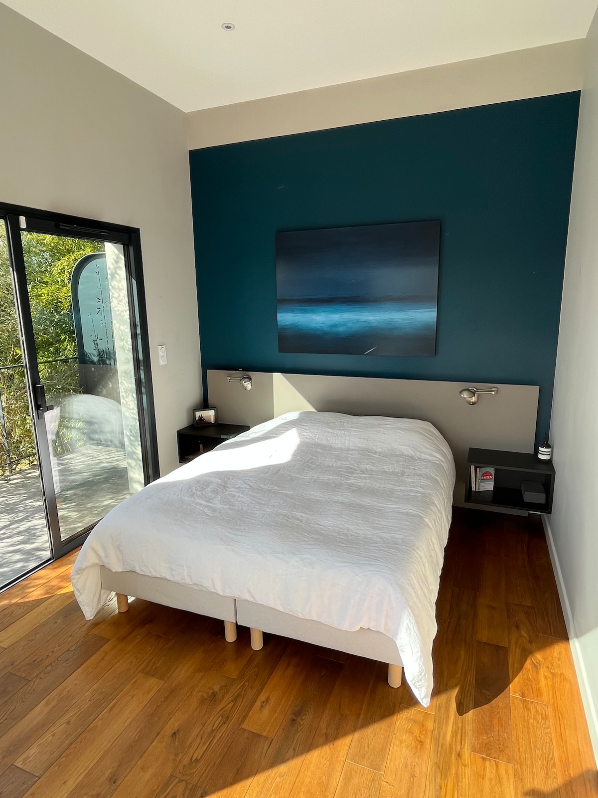 الطابق الأرضي/الجناح الرئيسي (سرير بحجم كبير) - مدخل إلى التراس + حمام سباحة