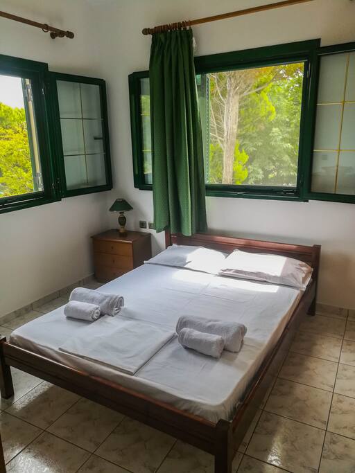 The Green - Master bedroom