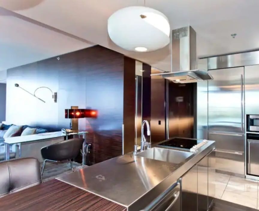 Palms Place