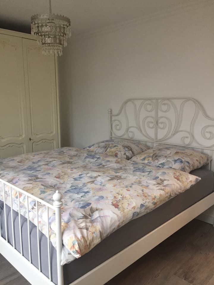 Საძინებელი 1, პირველი სართული