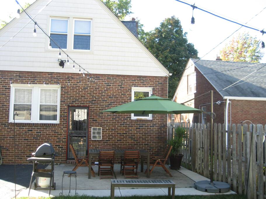 Patio Backyard with Grill for use.