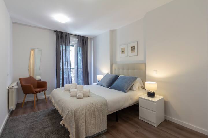 Amplia/moderna vivienda en el corazón de Madrid 3 gallery image 3