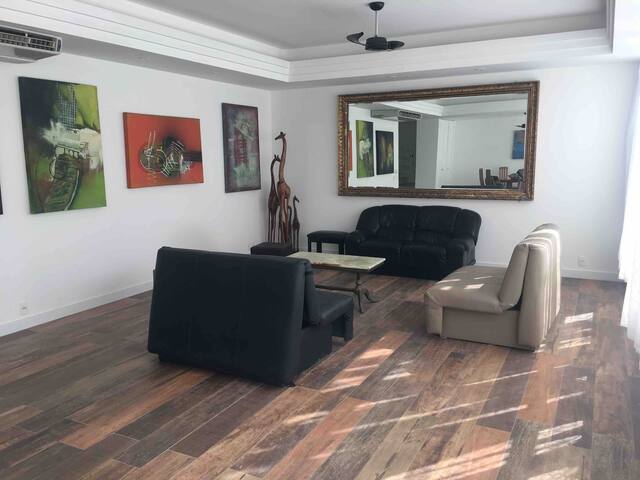 Amazing Penthouse & Private Pool gallery image 5