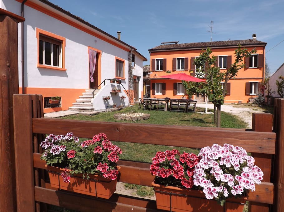 Sweet Country House and depandance