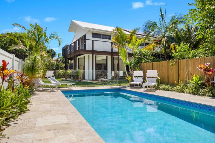 Gorgeous Byron Moon Home @ Belongil Beach gallery image 3