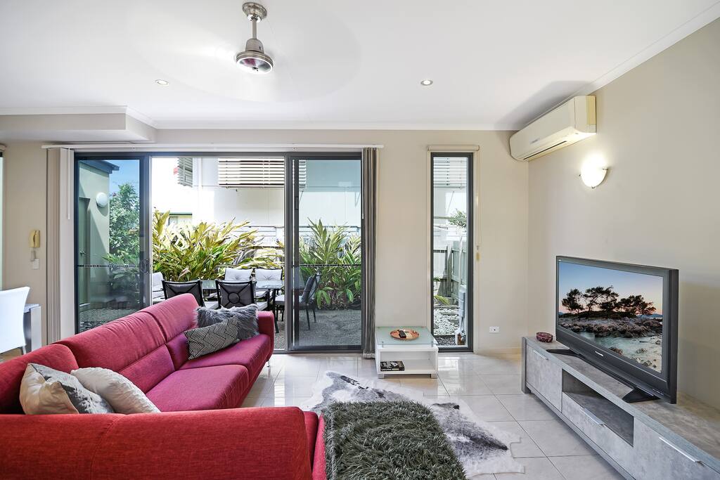 Plenty of Space in the Living Room!