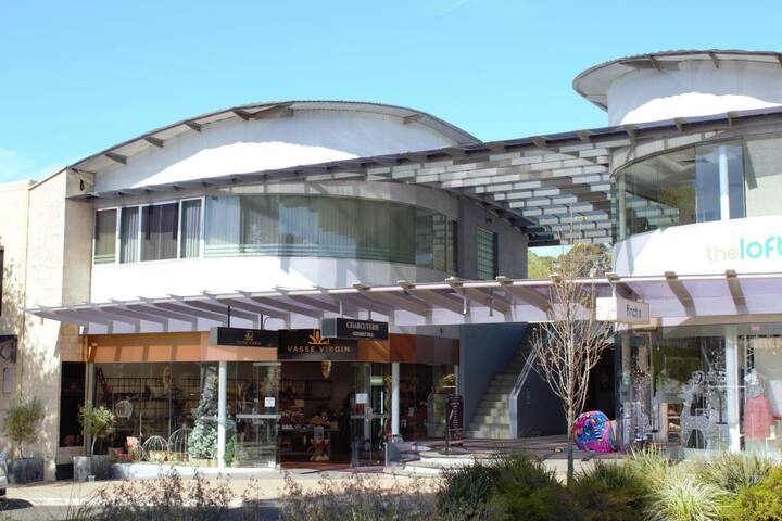 Margaret River Main street apartment