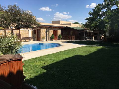 GREAT PLACE WITH A POOL