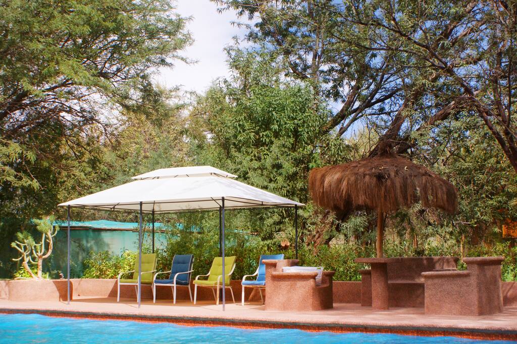 Reposeras, Sector Piscina.