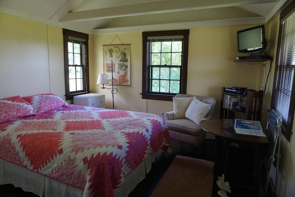 Bedroom (studio)