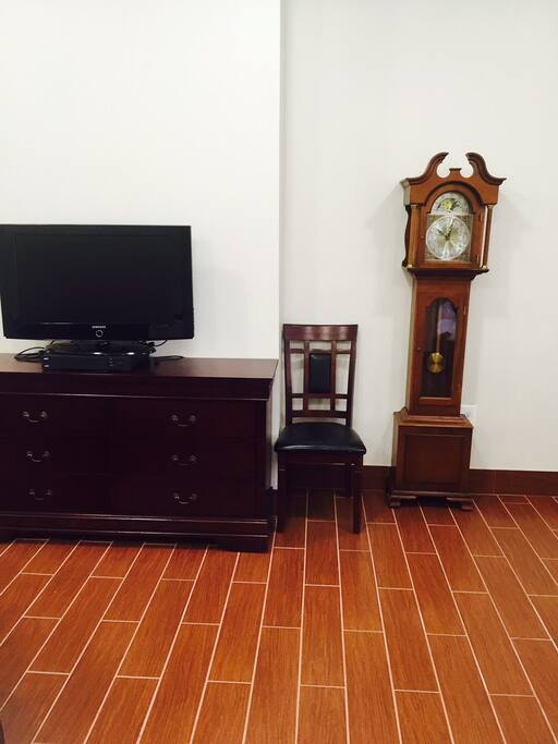 Flat TV with cable