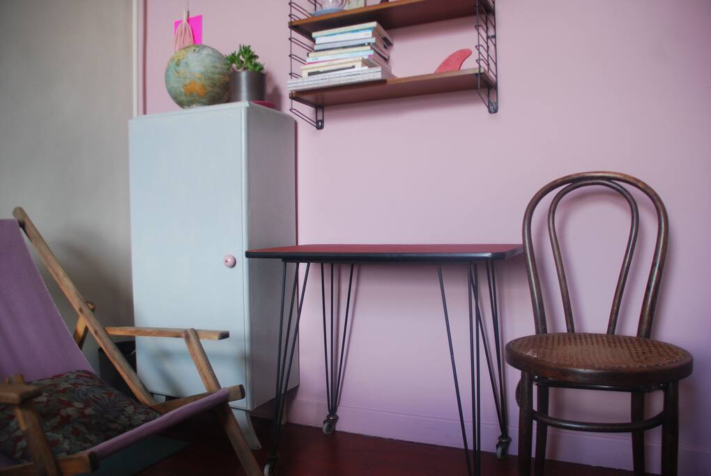 Guest room - storage space and sitting corner
