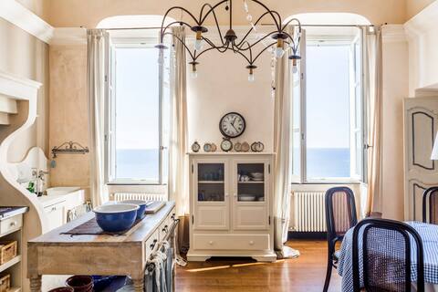 Casa Altrove.
Cervo, an ancient village overlooking the sea