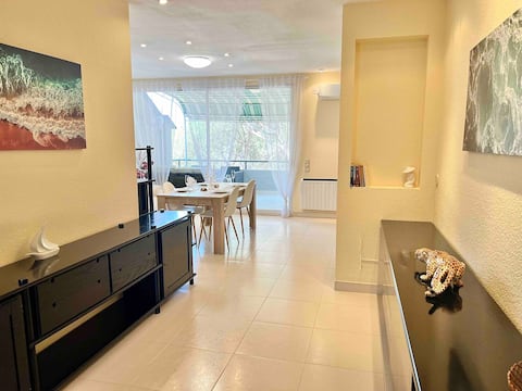Propiedad de Airbnb exitosa: Cozy apartments with 2 bedrooms near the sea! en Castell Platja D'aro