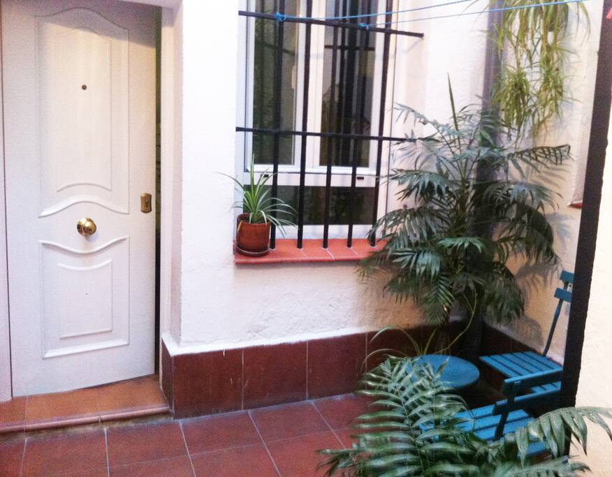 Entrada. Entry.