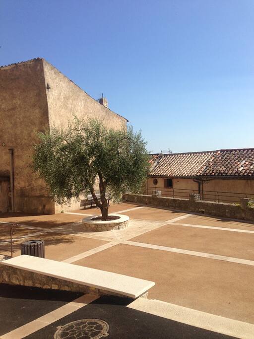 VUE DE LA CHAMBRE