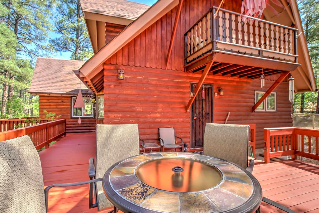 The huge wrap-around deck offers the perfect spot to visit with your travel companions and enjoy fresh air.