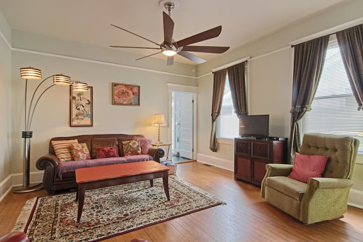 Small Joys 2/1 --  Perfect  Extended Stay! - ウィルミントン, NC