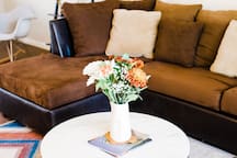 Sunlit Escape, Pool Access, Pet-Friendly