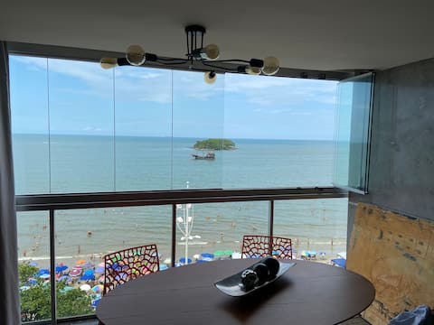 Frente Mar, breathtaking view, central beach.