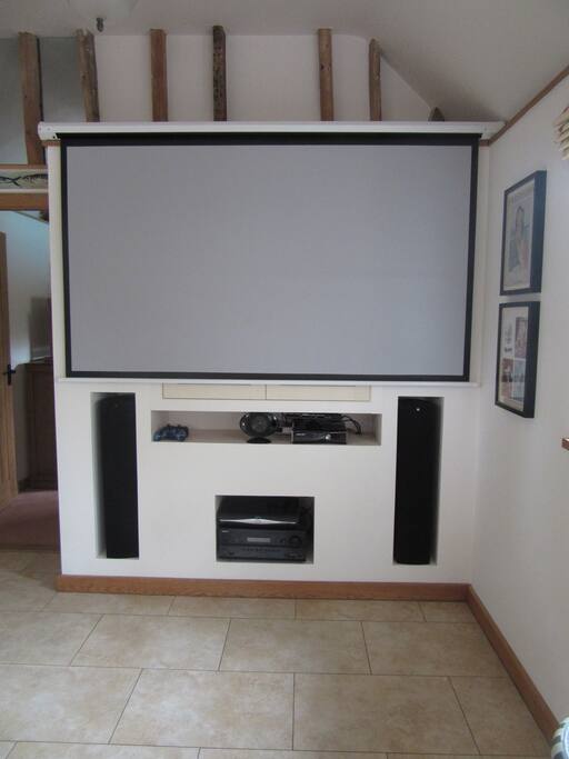Cinema/TV Screen