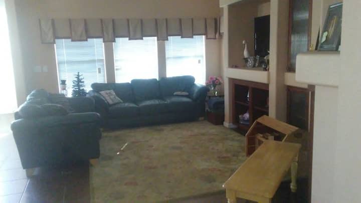 Light & Spacious Hm, Pvt Room...comfy Queen Bed! - Citrus Heights, CA