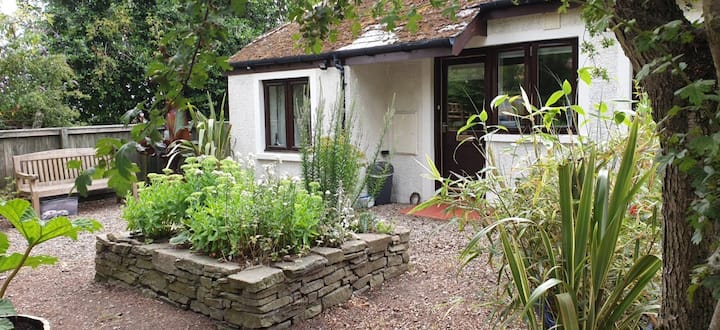 Rural self-catering haven with private garden.